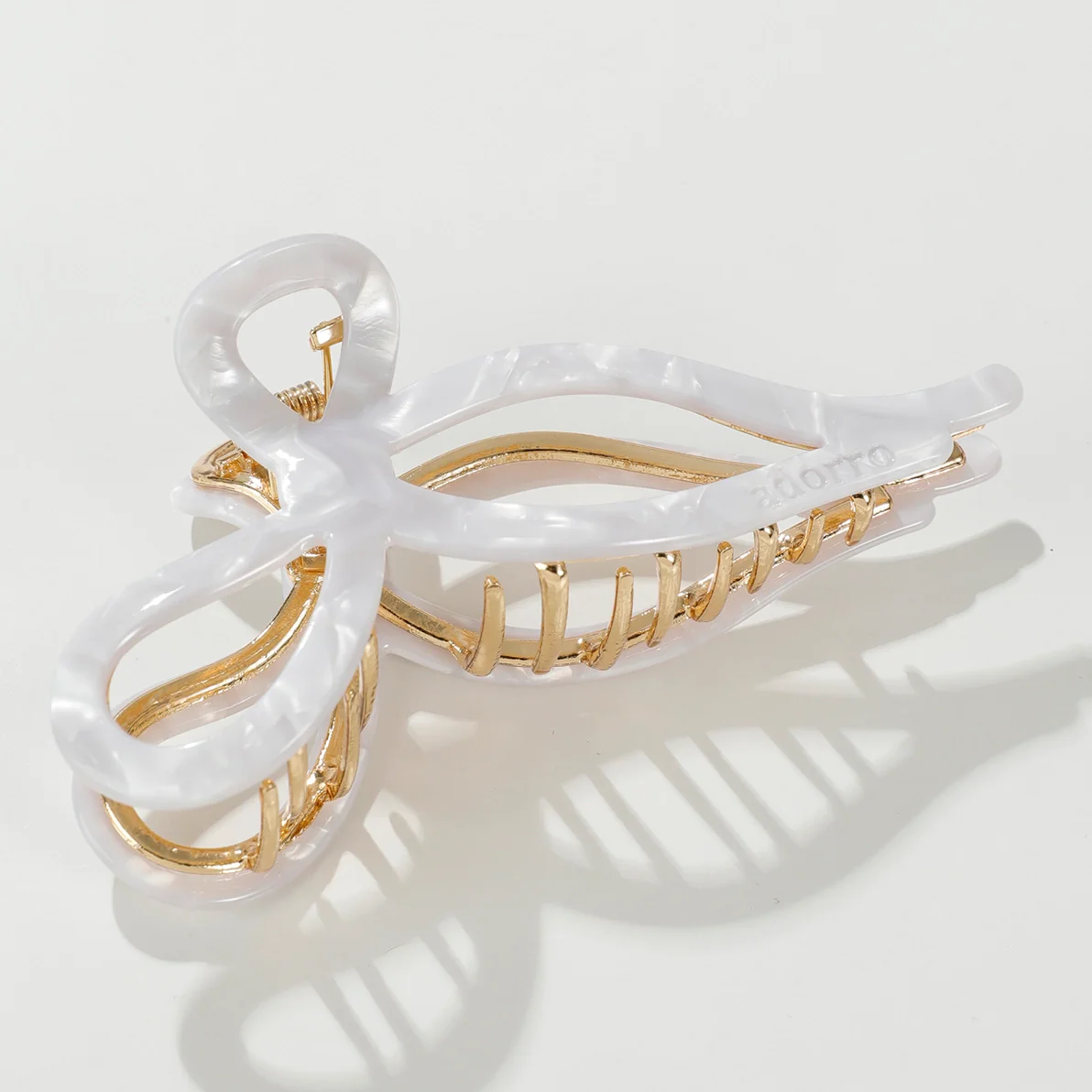 Sabrina Coastal Ribbon Metal Bow Claw Clip - Image 3