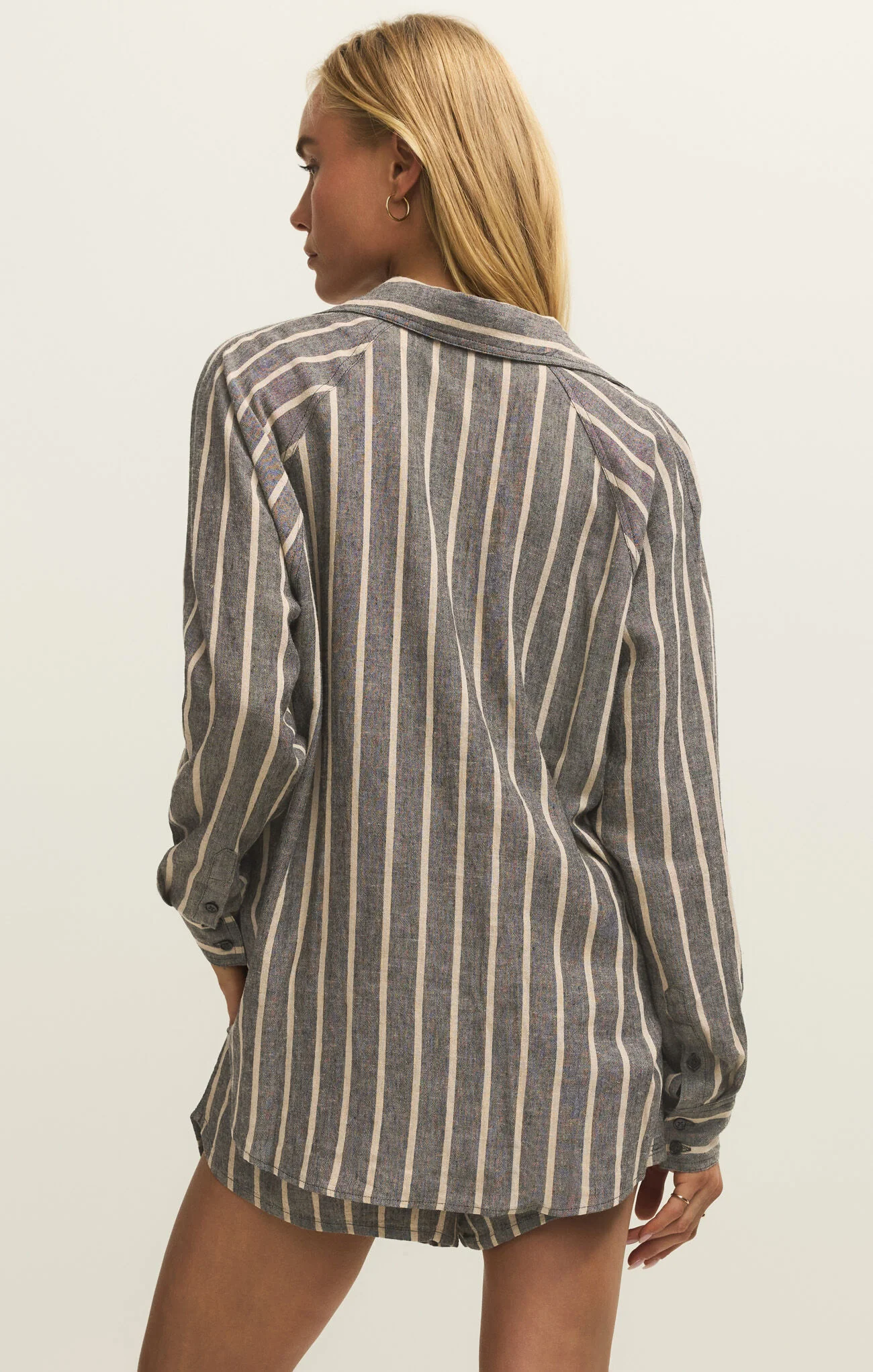 The Perfect Line Top in Black - Image 2